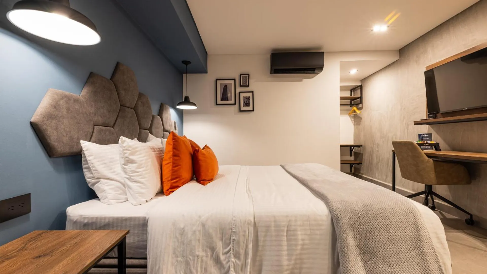 The Zoho Livin Hotel Medellin 4*,  Colombia