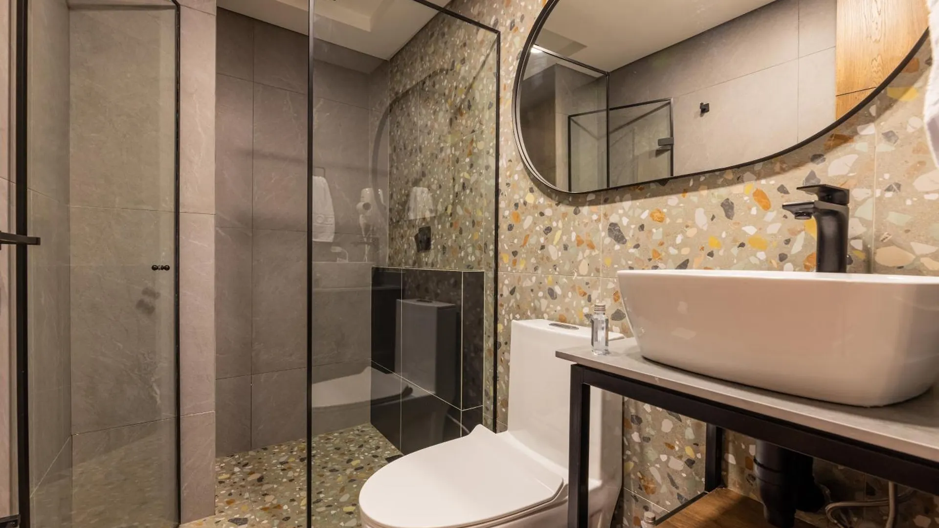 The Zoho Livin Hotel Medellin 4*,  Colombia
