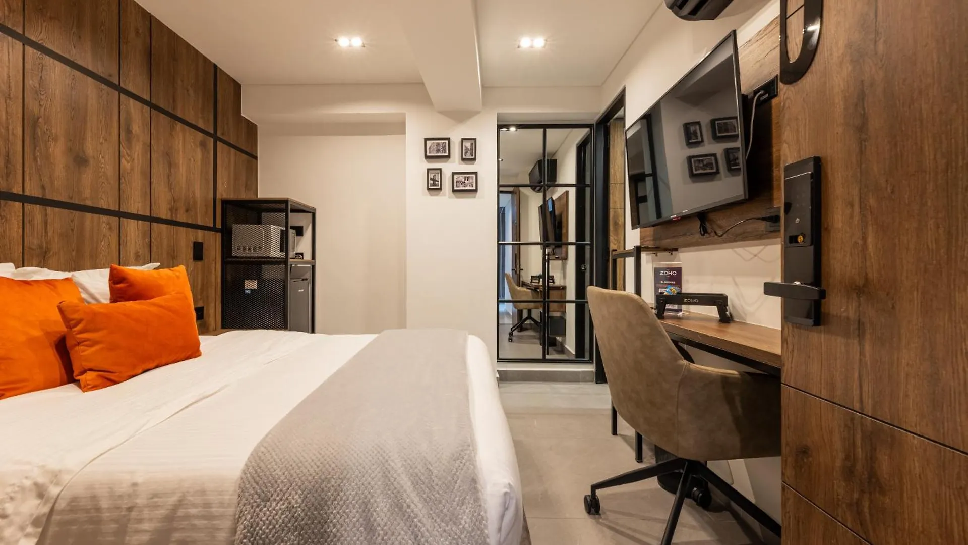The Zoho Livin Hotel Medellin