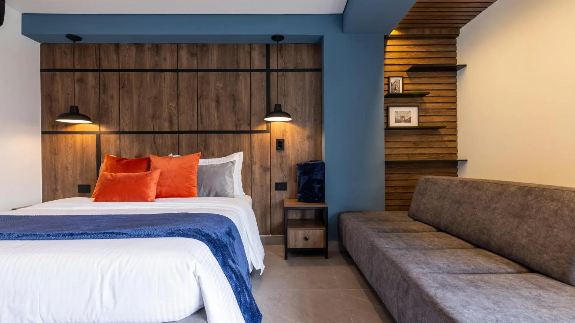 The Zoho Livin Hotel Medellin