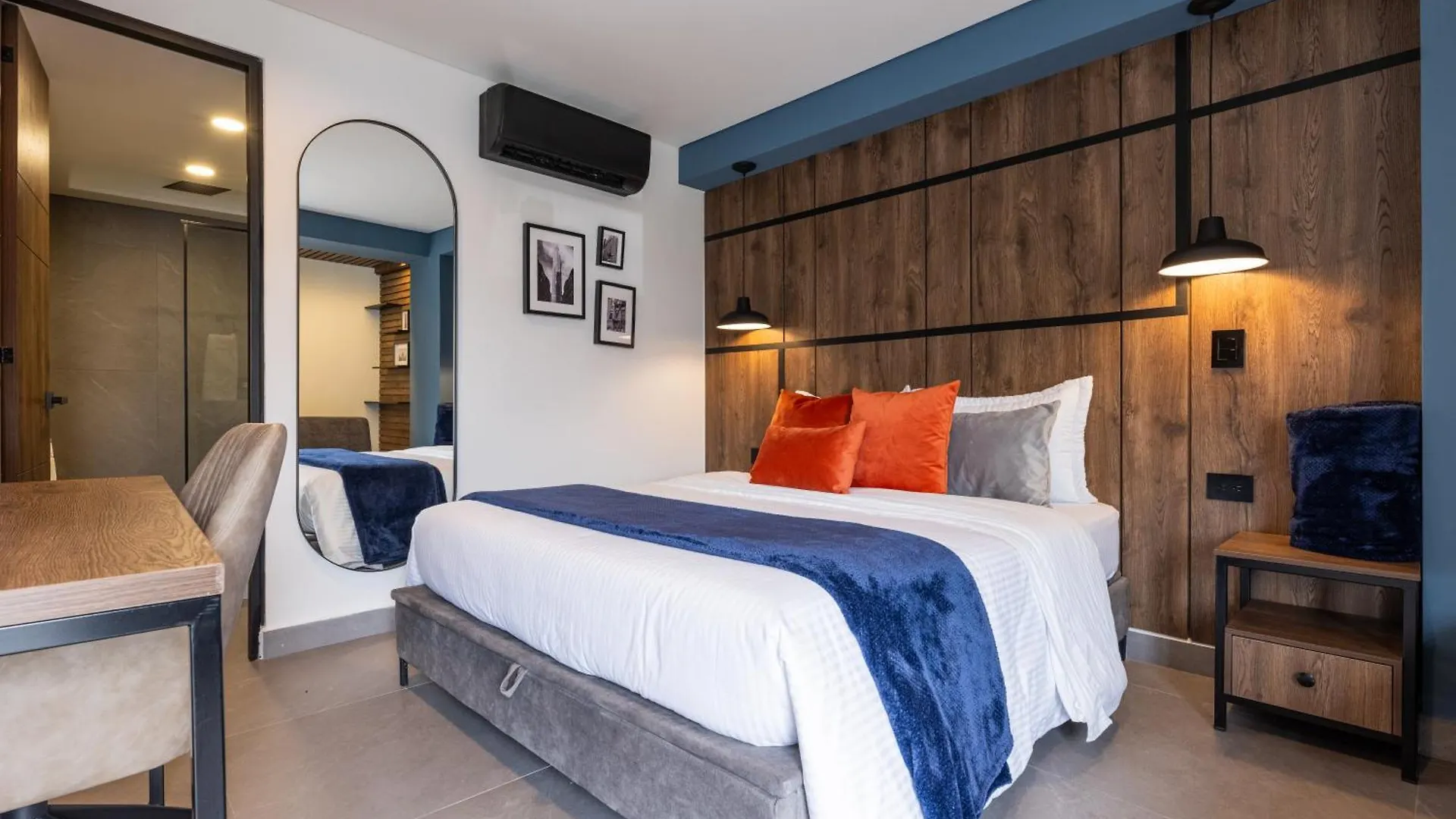 The Zoho Livin Hotel Medellin